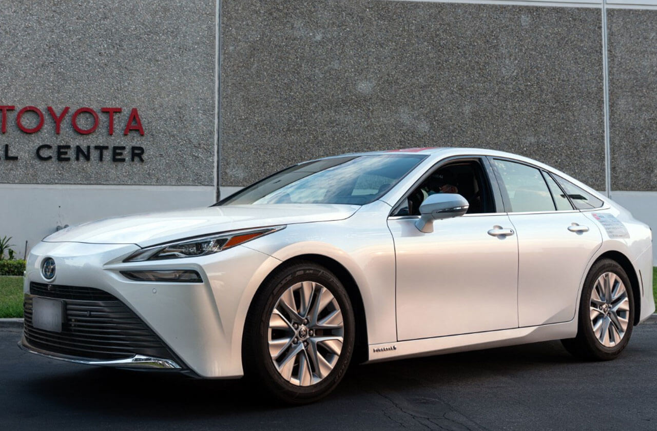 Toyota Mirai sets Guinness record for range