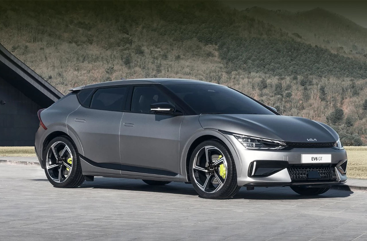 Kia's new electric car caught fire after an accident