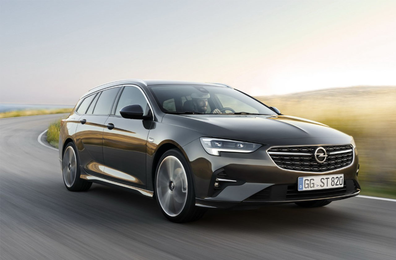 Opel Insignia updated and got advanced headlights