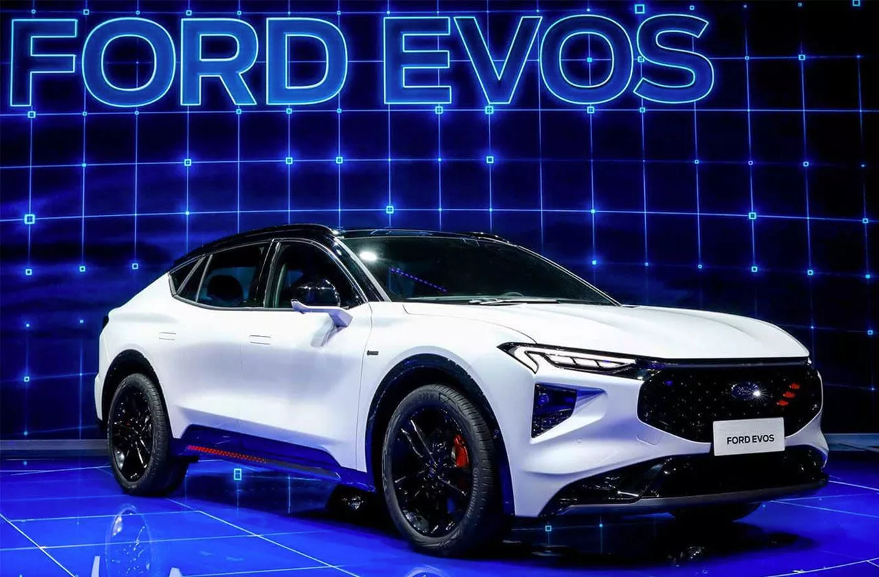 Ford showed the replacement Mondeo