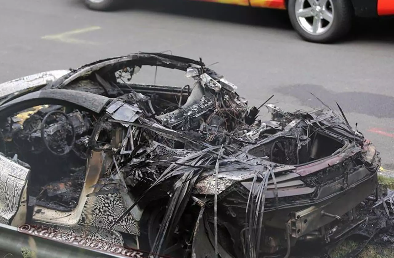 Tests went wrong: Acura NSX prototype burned down at Nurburgring
